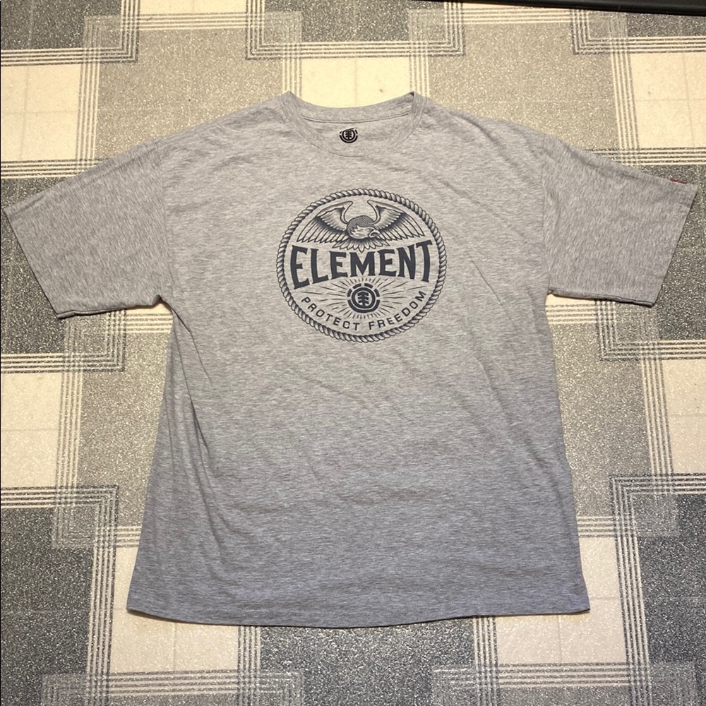 3 like new Element large T-shirts
